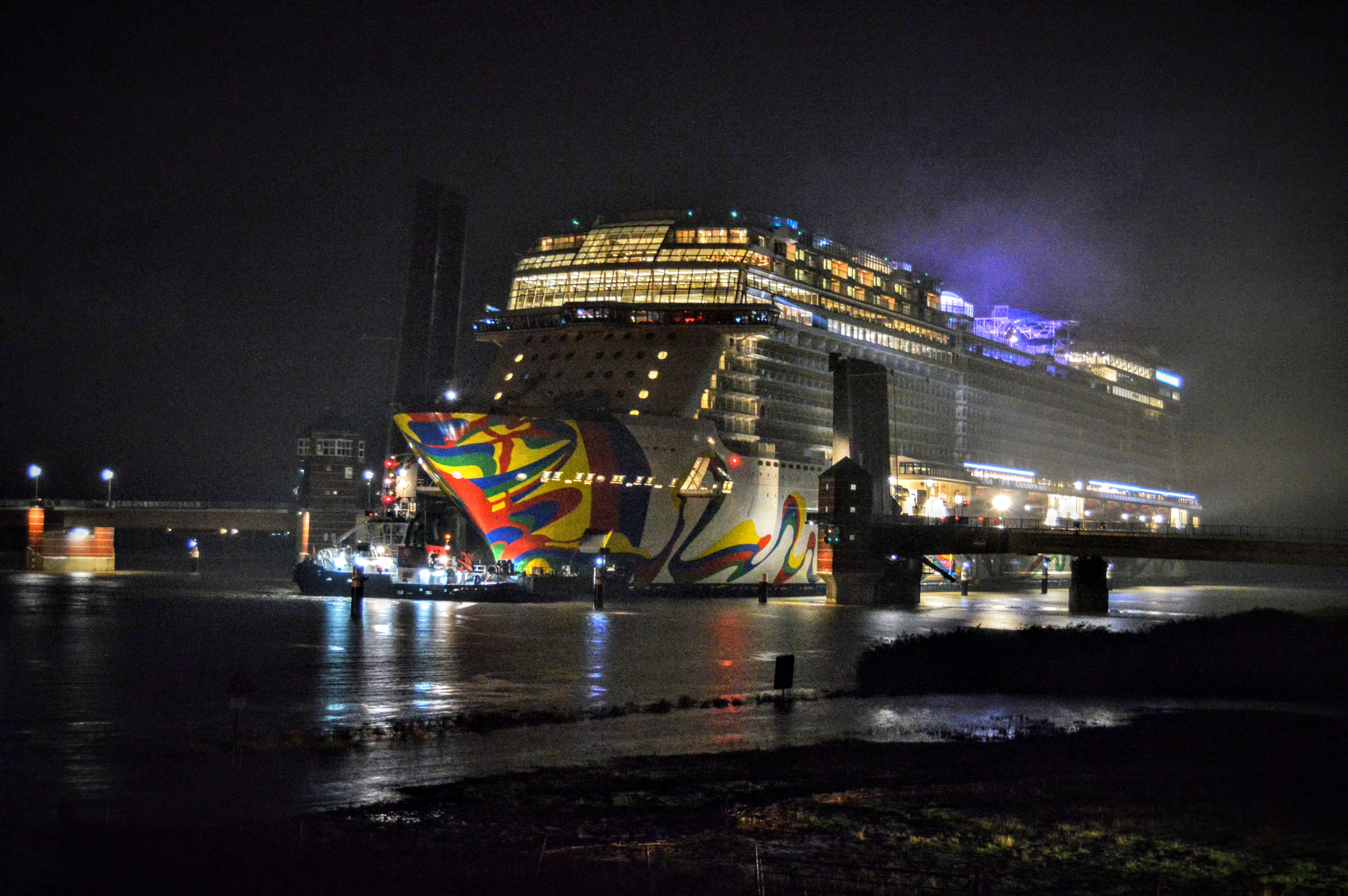 Die Passage der Jann-Berghaus-Brücke. © Denekas